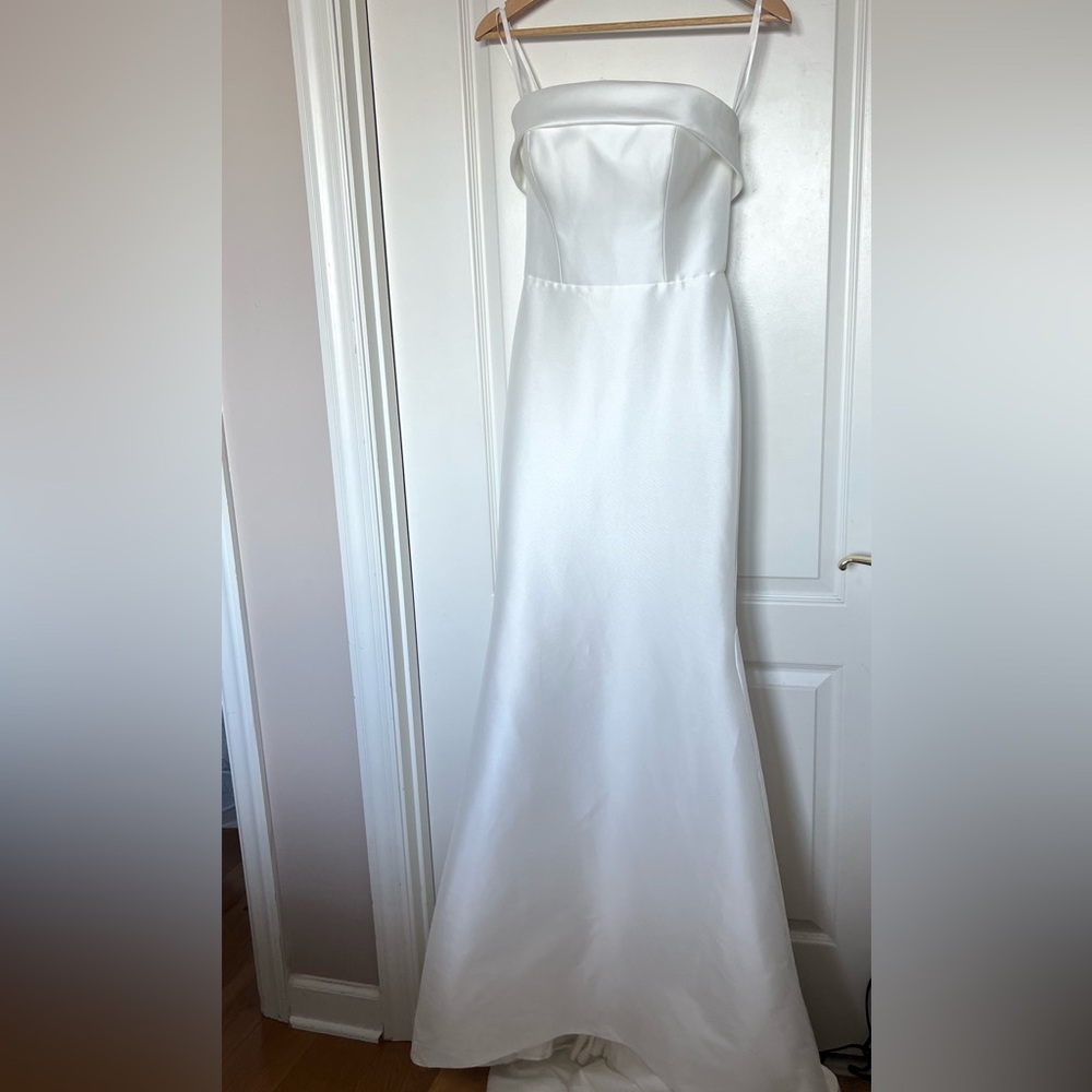 New, Never Worn - Justin Alexander Sincerity 44456 Wedding Gown - Picture 3 of 5